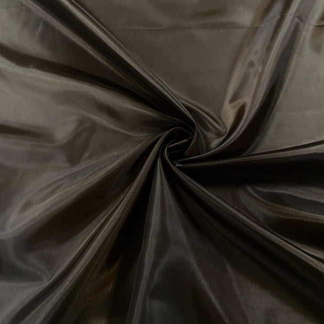 Polyesterová podšívka - tmavo hnedá