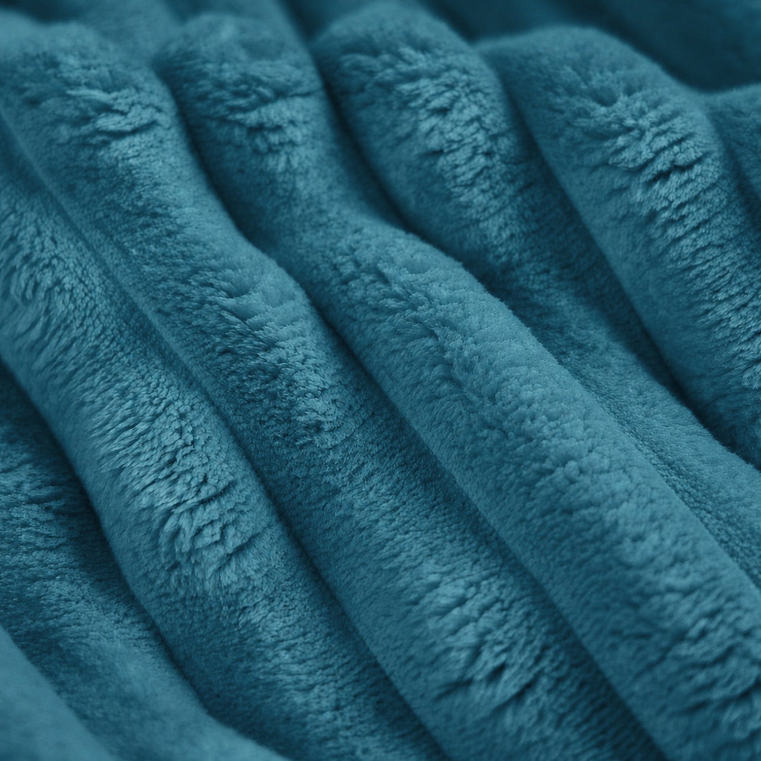 Upholstery Fabric TILIA Velour - Emerald